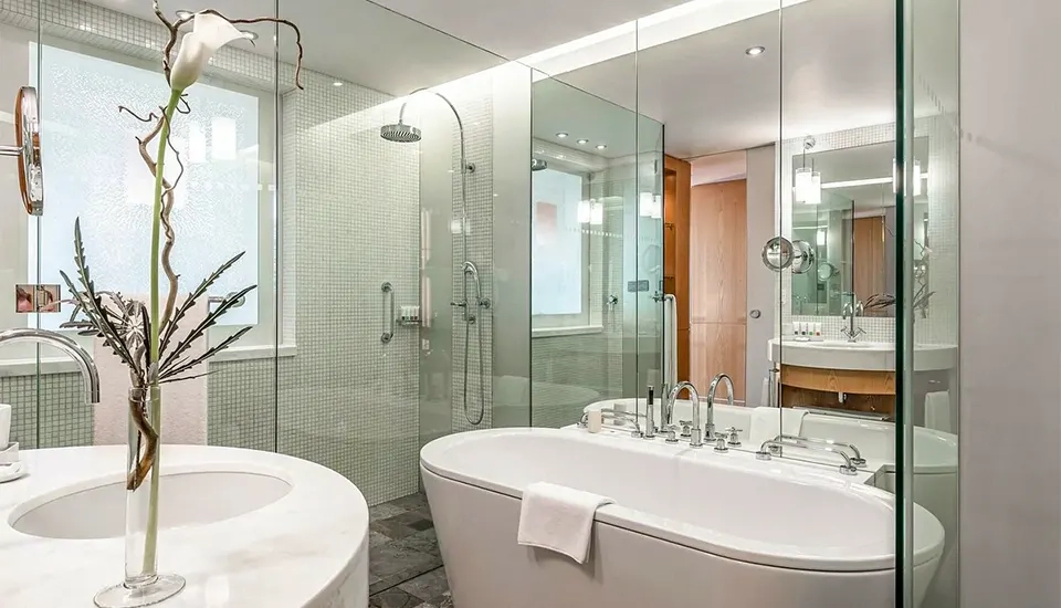 سوئیس اوتل کراسنی هولمی مسکو